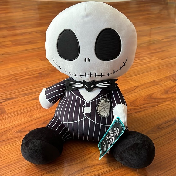 DISNEY TIM BURTON’S THE NIGHT BEFORE CHRISTMAS JACK SKELLINGTON PLUSH - Picture 1 of 8